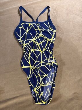 Arena Carbonics Pro Challenge Back  One-Piece Swimsuit
